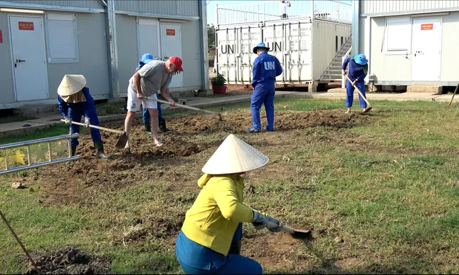 Nữ đại uý công binh Việt Nam lan toả màu xanh ở phái bộ UNISFA ảnh 6