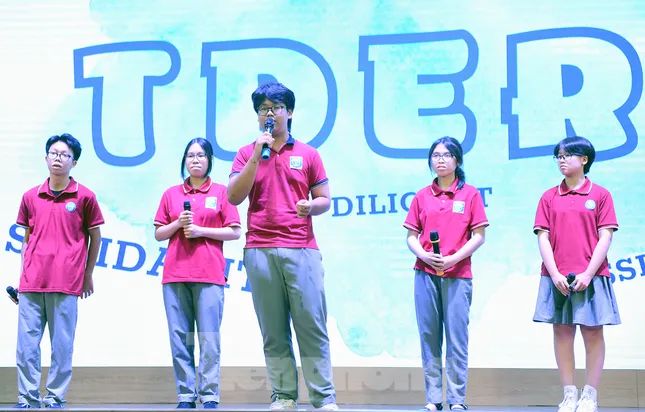 Nữ sinh &apos;bắn&apos; tiếng Anh bóc tách tiêu chuẩn sắc đẹp phi thực tế trên mạng xã hội ảnh 9