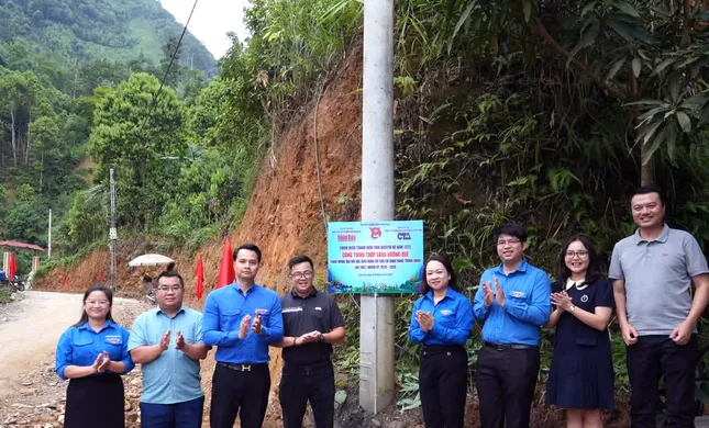 Phòng tin học khang trang cho học trò vùng cao ảnh 4