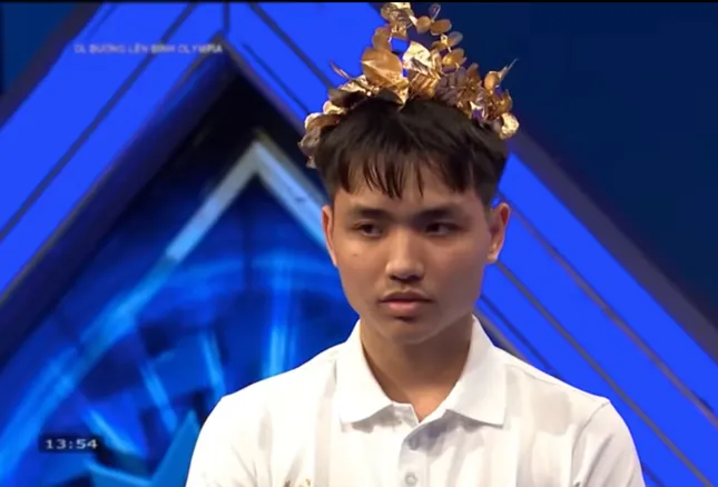 Nam sinh Thái Bình &apos;ngược dòng&apos; giành vòng nguyệt quế Đường lên đỉnh Olympia ảnh 2