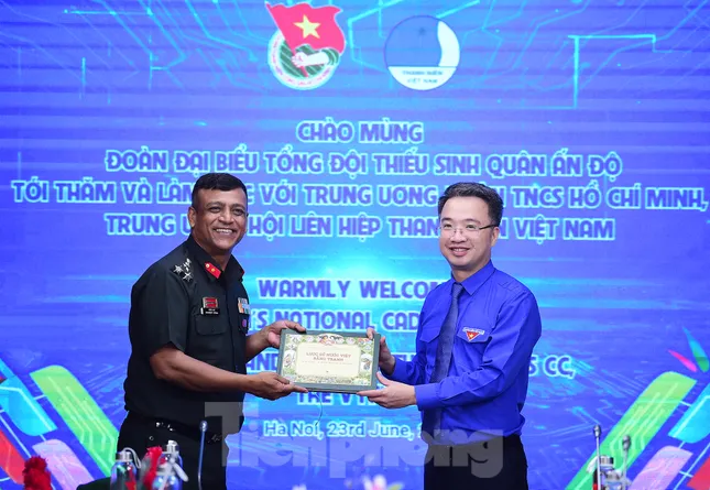 Bí thư Trung ương Đoàn tiếp xã giao Tổng đội Thiếu sinh quân Ấn Độ ảnh 4