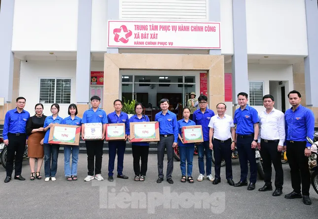 Phát động cao điểm tình nguyện hỗ trợ thi công đường dây 500kV Lào Cai - Vĩnh Yên ảnh 8