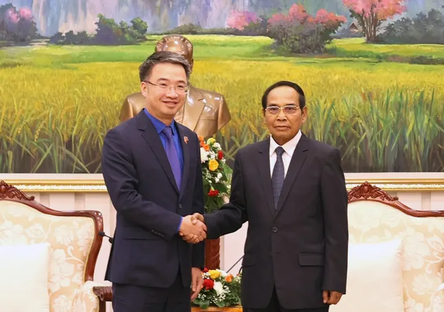 Bí thư Trung ương Đoàn tiếp kiến Ủy viên Bộ Chính trị, Thường trực Ban Bí thư T.Ư Đảng, Phó Chủ tịch nước Lào ảnh 1