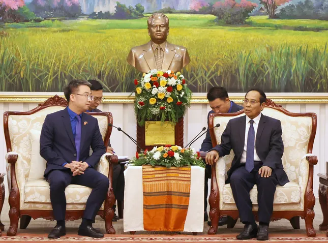 Bí thư Trung ương Đoàn tiếp kiến Ủy viên Bộ Chính trị, Thường trực Ban Bí thư T.Ư Đảng, Phó Chủ tịch nước Lào ảnh 2