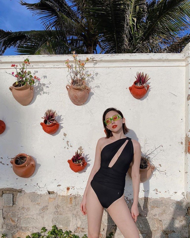 Chưa vội sinh con, mỹ nhân nóng bỏng bậc nhất Vbiz ngày càng sexy - 9 Chưa vội sinh con, mỹ nhân nóng bỏng bậc nhất Vbiz ngày càng sexy - 9