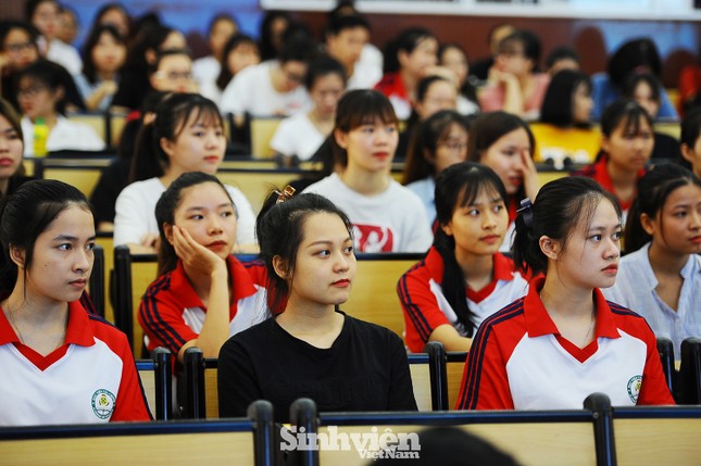 Đẩy mạnh ứng dụng mô hình toán học, kinh tế lượng trong học sinh, sinh viên ảnh 3