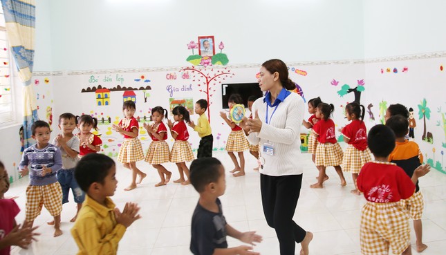 Niềm vui của cô giáo trẻ vùng cao là thấy các em đến lớp đông đủ ảnh 4
