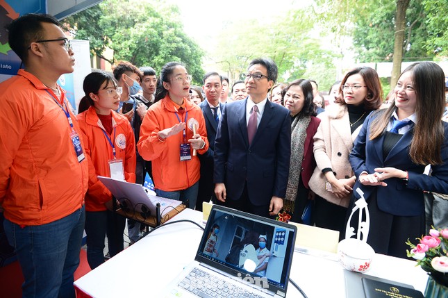 Lan tỏa tinh thần khởi nghiệp trong học sinh, sinh viên ảnh 3