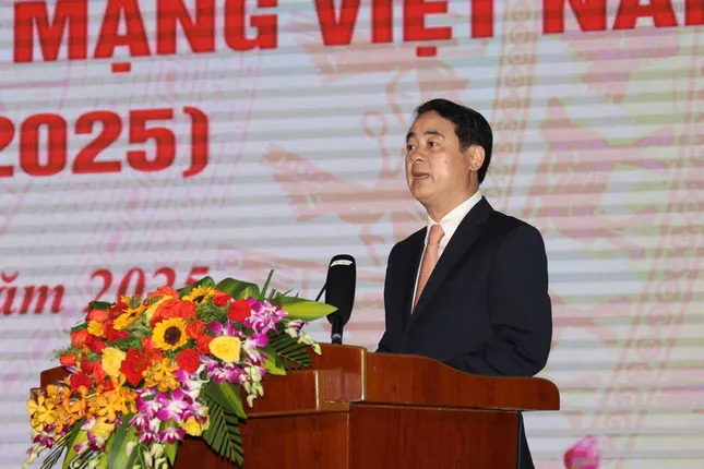 Báo Tiền Phong nhận Bằng khen của Chủ tịch UBND tỉnh Khánh Hòa ảnh 1