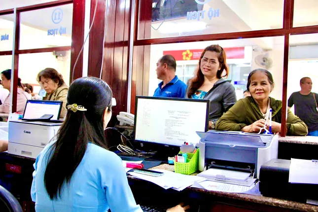 Khánh Hòa lập 3 tổ công tác đặc biệt gỡ vướng cho doanh nghiệp, tăng tốc giải ngân ảnh 1