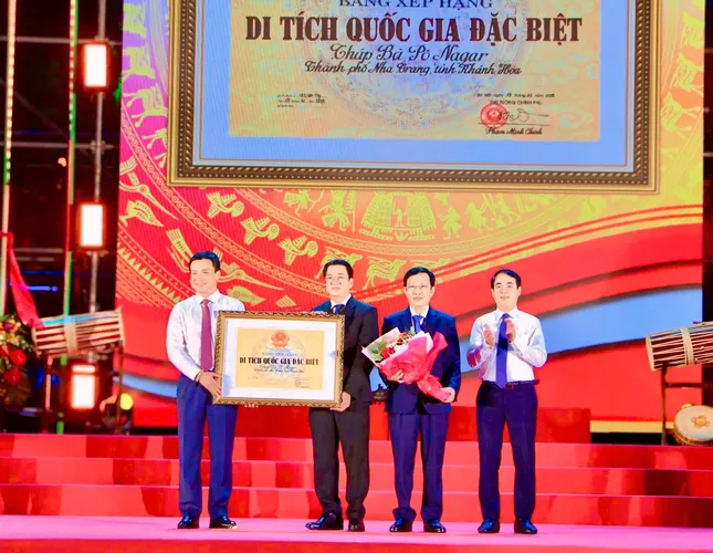 Tháp Bà Ponagar được vinh danh là Di tích quốc gia đặc biệt ảnh 4