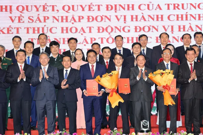 Chỉ định nhân sự lãnh đạo tỉnh Khánh Hòa mới ảnh 1