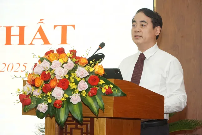 Lãnh đạo các sở ngành và UBND tỉnh Khánh Hòa bao gồm những ai? ảnh 3