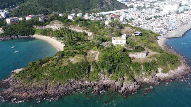 Thu hồi văn bản đề nghị trưng dụng lầu Bảo Đại ở Nha Trang làm nhà ở công vụ ảnh 1