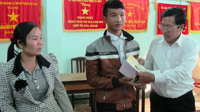 Hào Anh - Hành trình từ cậu bé đáng thương tới trại tạm giam ảnh 4