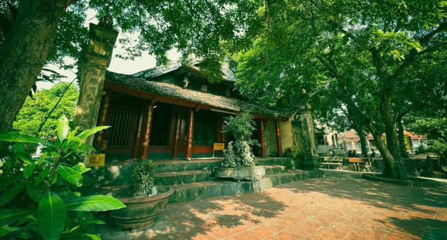 Đâu là ngôi chùa được coi là trung tâm Phật giáo đầu tiên của Việt Nam?