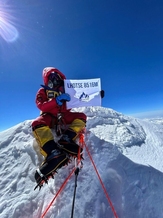 Cựu nhà báo Việt chinh phục 2 đỉnh Everest và đỉnh cao thứ 4 thế giới chỉ trong 48h: Các ngọn núi dạy tôi nhiều bài học ảnh 4