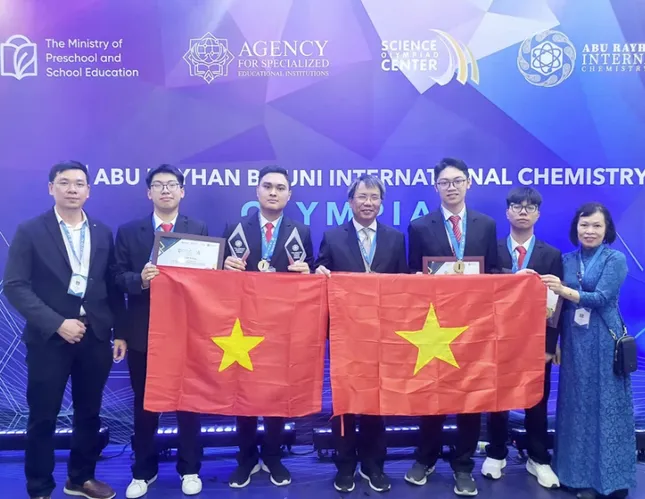 Học sinh Việt Nam giành ba huy chương vàng Hóa học quốc tế ảnh 1