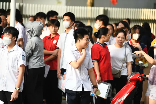 'Hạnh Phúc' của Giang Nam có mặt trong bài thi Ngữ Văn: Gợi ý giải đề ảnh 18