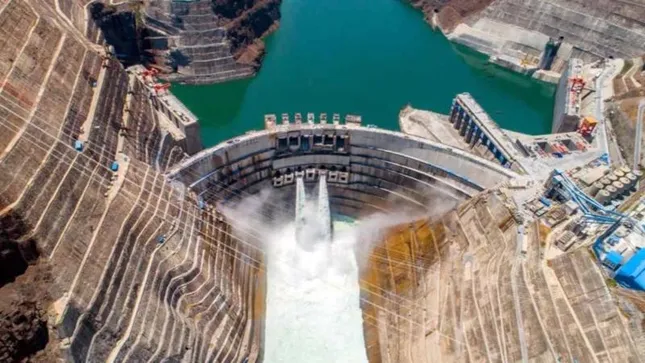 Quốc gia nào dẫn đầu thế giới về tổng công suất lắp đặt thủy điện?