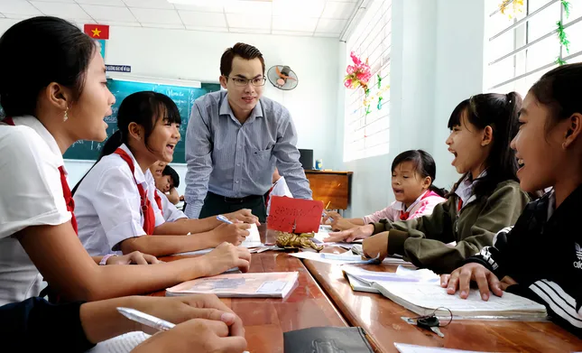Đề thi Tiếng Anh tốt nghiệp THPT năm 2025 quá khó: Một ‘cú sốc’ thật sự? ảnh 1