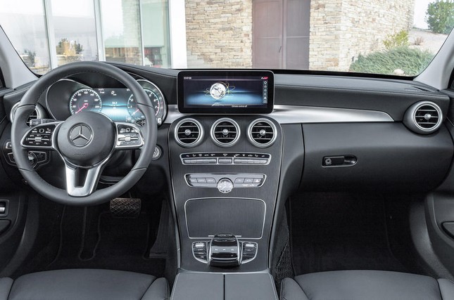 Mercedes-Benz C-Class 2018 sẽ có giá từ 1 tỷ đồng tại Anh ảnh 2