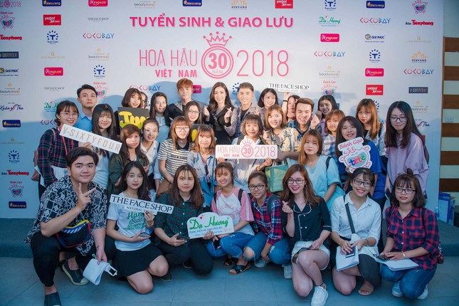 Sẽ có ba Hoa hậu cùng ngồi ghế giám khảo Hoa hậu Việt Nam 2018 ảnh 1