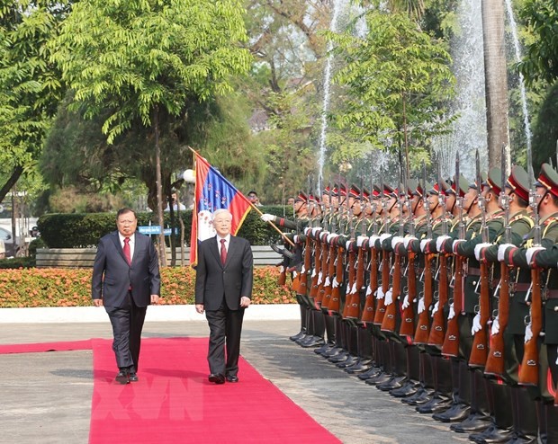 Việt Nam-Lào hội đàm cấp cao, ký kết 9 văn kiện hợp tác ảnh 1