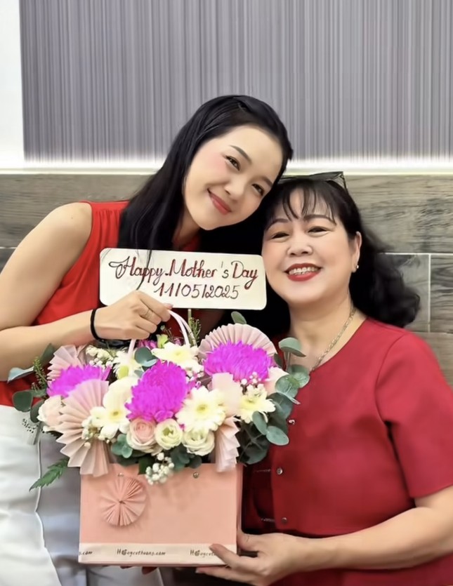 Chia sẻ về mẹ của thí sinh Hoa hậu Việt Nam ảnh 2