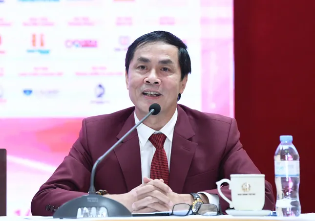Hoa hậu Hà Trúc Linh: 'Nhiều bạn học người dân tộc thiểu số nhắn tin chúc mừng tôi' ảnh 5