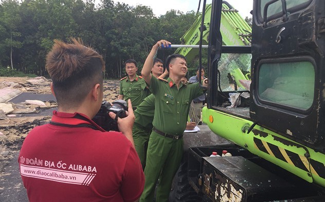 Tạm giữ 10 nhân viên công ty Alibaba chống đối đoàn cưỡng chế ảnh 3