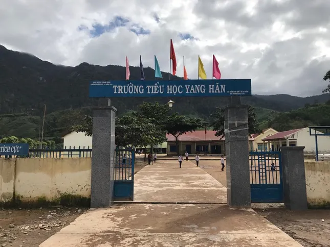 Vụ hiệu trưởng xén tiền trợ cấp của học sinh: Có dấu hiệu tội phạm ảnh 1