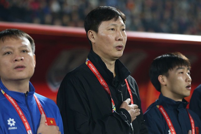 HLV Kim Sang-sik: 'Tôi tin đội tuyển Việt Nam sẽ chinh phục được ngọn núi mang tên Thái Lan' ảnh 1