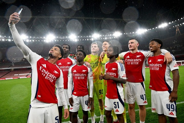 Mùa giải của Arsenal đứng trước nguy cơ tan vỡ sau canh bạc cháy túi của Arteta ảnh 4