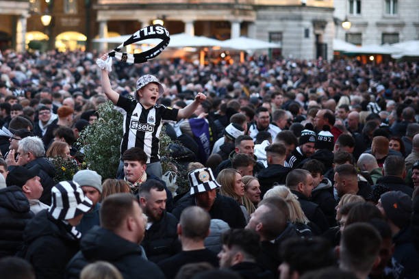 Hạ đẹp Liverpool, Newcastle vô địch League Cup, chấm dứt 70 năm không danh hiệu ảnh 5