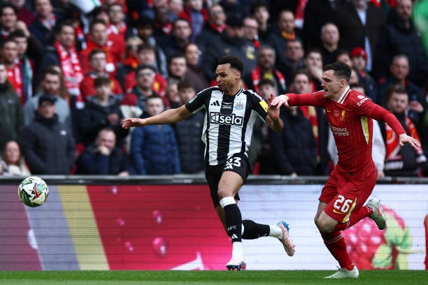 Hạ đẹp Liverpool, Newcastle vô địch League Cup, chấm dứt 70 năm không danh hiệu ảnh 11