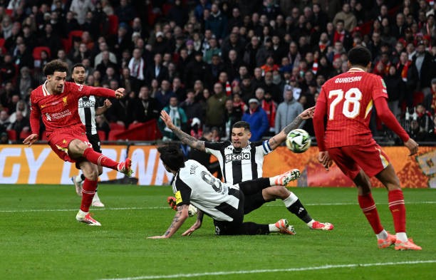 Hạ đẹp Liverpool, Newcastle vô địch League Cup, chấm dứt 70 năm không danh hiệu ảnh 24