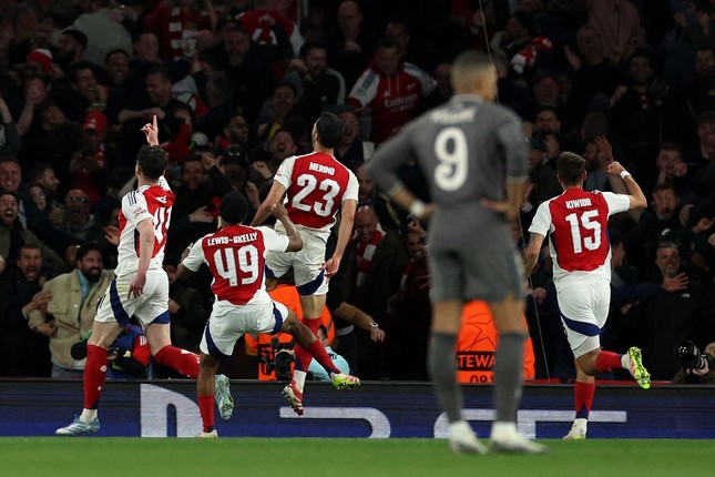 Liệu &apos;ma thuật đen&apos; có xuất hiện tại Bernabeu, giúp Real tạo nên cú La Remontada thần thánh? ảnh 4