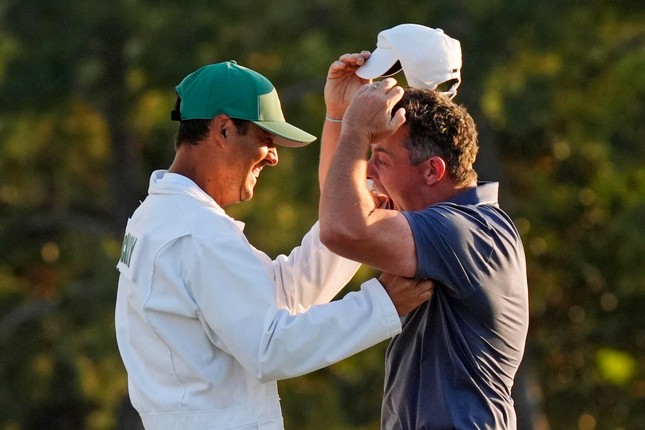 Chuyện ít biết về người đặc biệt đứng sau thành công của Rory McIlroy ảnh 2