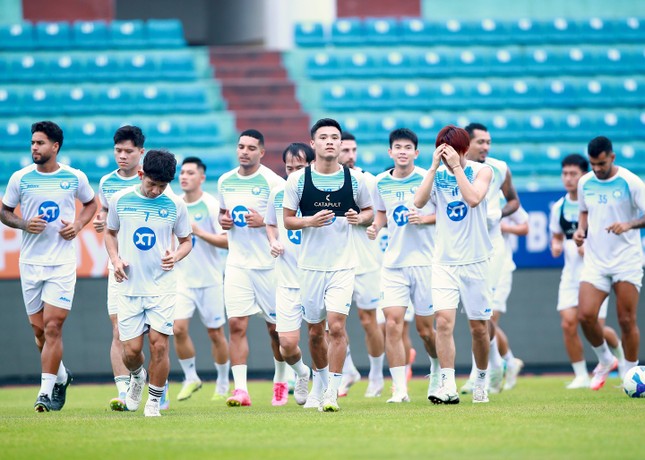Thắng Đông Á Thanh Hoá, Nam Định vững ngôi đầu LPBank V-League 2024/25 ảnh 27