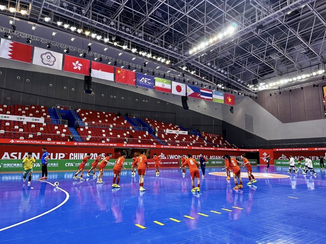 Futsal nữ Việt Nam không thể tạo bất ngờ trước Nhật Bản ảnh 23