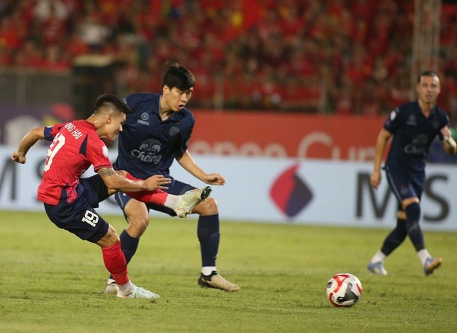 Trực tiếp Buriram United vs CAHN 0-0 (H1): Theerathon nhận thẻ vàng ảnh 20