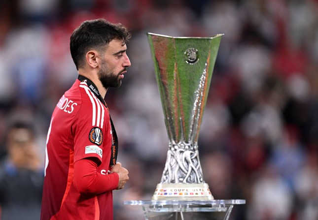 Bruno Fernandes sẵn sàng ra đi nếu MU muốn kiếm tiền từ anh ảnh 1