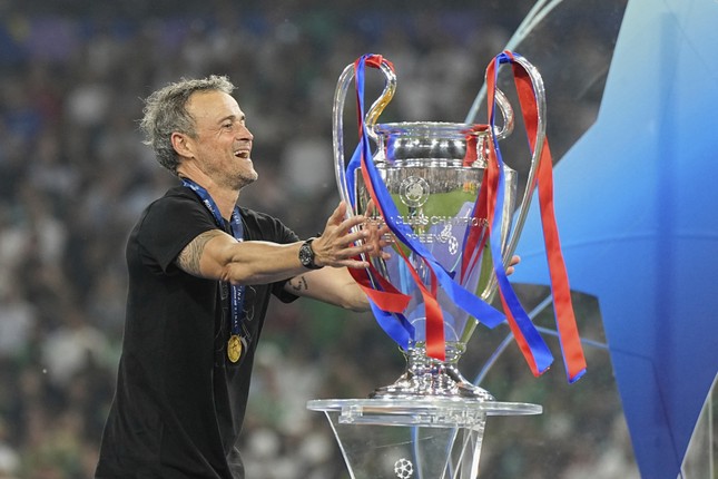 Vô địch và đi vào lịch sử, Luis Enrique hoàn tất ước nguyện với cô con gái đã mất ảnh 6