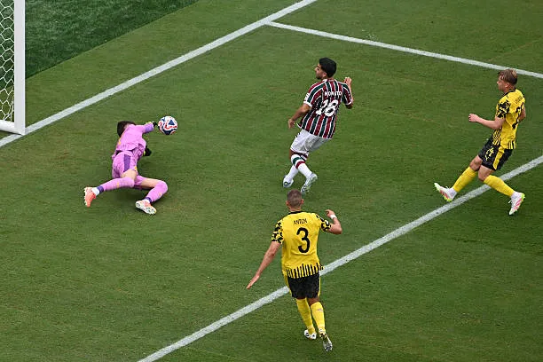 Fluminense khiến Dortmund 'im tiếng' ảnh 9