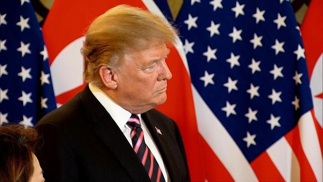 Bữa tối kết thúc, Tổng thống Trump và Chủ tịch Kim rời khách sạn Metropole ảnh 26