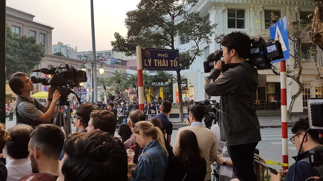 Bữa tối kết thúc, Tổng thống Trump và Chủ tịch Kim rời khách sạn Metropole ảnh 15