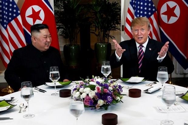 Bữa tối kết thúc, Tổng thống Trump và Chủ tịch Kim rời khách sạn Metropole ảnh 33