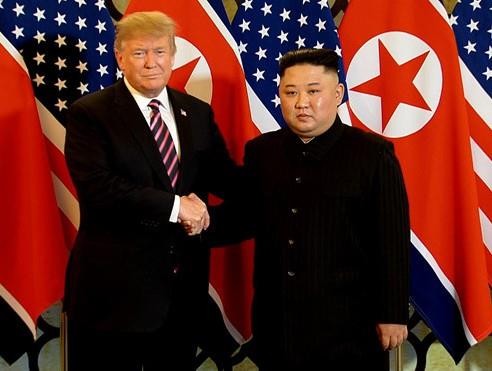 Bữa tối kết thúc, Tổng thống Trump và Chủ tịch Kim rời khách sạn Metropole ảnh 22
