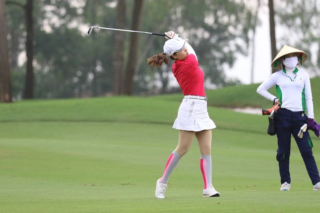 Ai là nhà vô địch Tiền Phong Golf Championship mùa thứ ba? ảnh 47